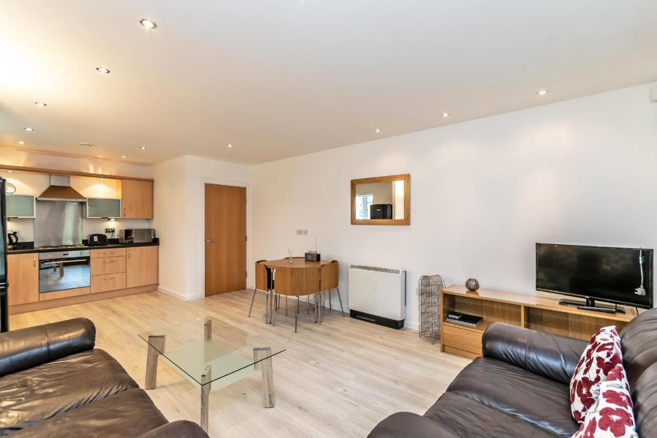Racecourse Serviced Apartments Chester Exterior photo