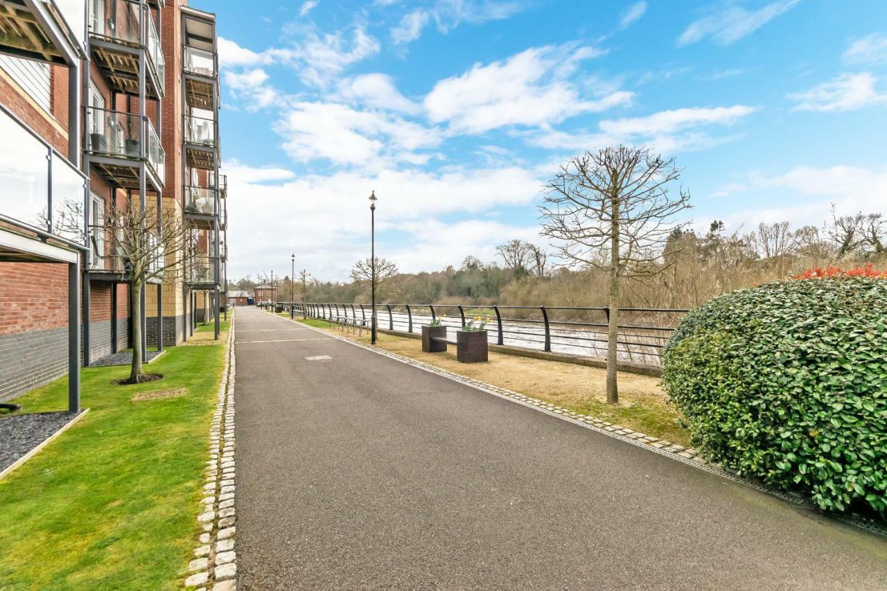 Racecourse Serviced Apartments Chester Exterior photo